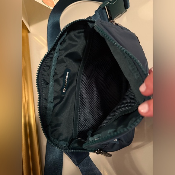 Lululemon dark teal Crossbody Bag - Picture 3 of 4